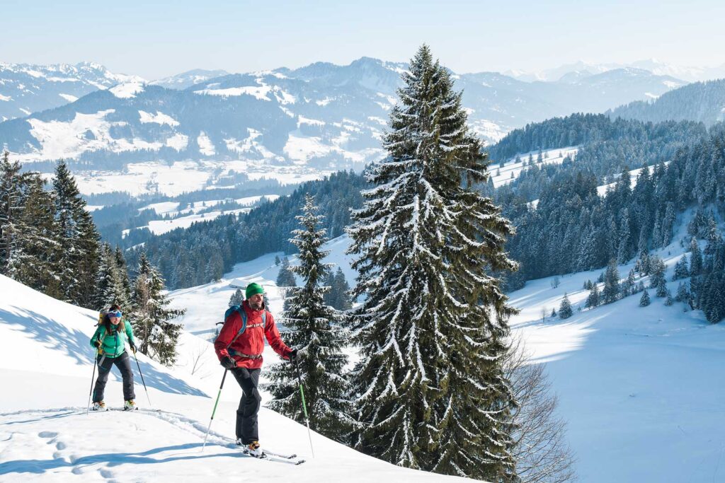 Perfekter Winterwandertag mit den Skiern auf den Tristenkopf.