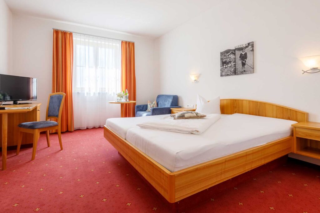 Doppelzimmer sind geräumig und bieten viel Platz zum Wohlfühlen.